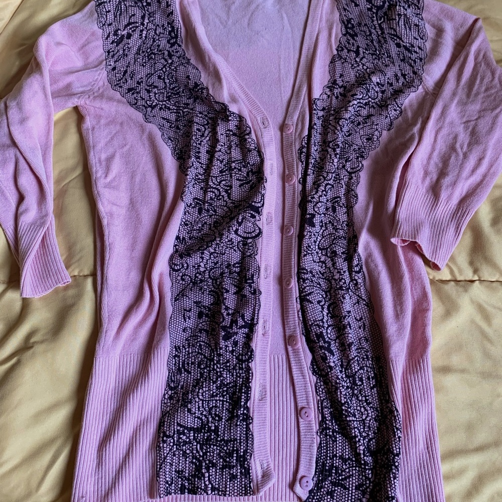 Pretty cardigan! Med. Verty brand. 3/4 sleeve. Pink w/ brown lace graphic.